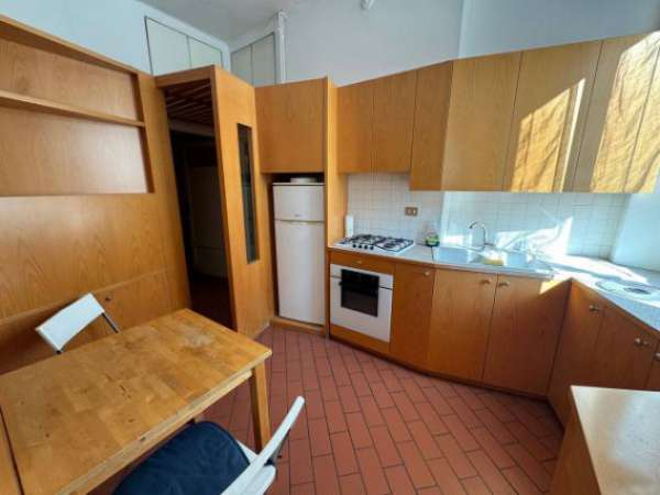 Foto Appartamento di 50 m con 2 locali in affitto a Milano