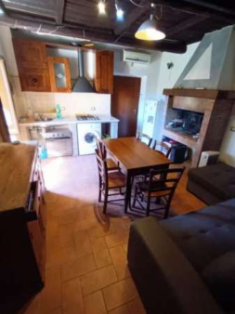 Foto Appartamento di 50 m con 2 locali in affitto a Viterbo