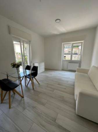 Foto Appartamento di 58 m con 2 locali e box auto in affitto a Brescia