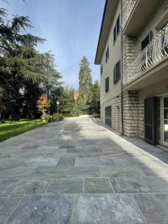 Foto APPARTAMENTO di 6 vani e di 134 mq (PIETRASANTA) rif. 1520