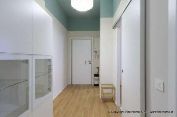 Foto Appartamento di 60 m con 2 locali in affitto a Milano