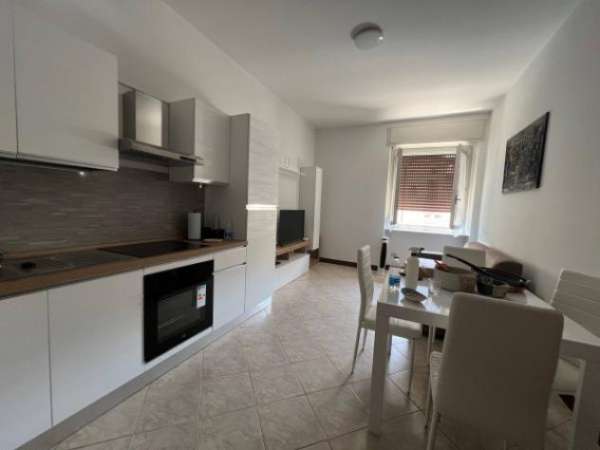 Foto Appartamento di 60 m con 2 locali in affitto a Sarnico