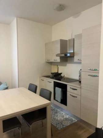 Foto Appartamento di 61 m con 2 locali in affitto a Brescia