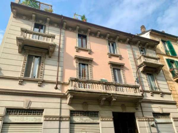 Foto Appartamento di 62 m con 2 locali in affitto a Milano