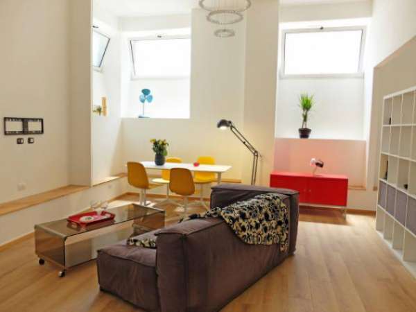 Foto Appartamento di 66 m con 1 locale in affitto a Milano