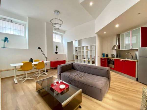 Foto Appartamento di 66 m con 2 locali in affitto a Milano