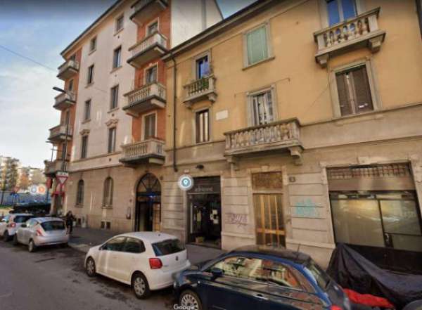Foto Appartamento di 70 m con 2 locali in affitto a Milano