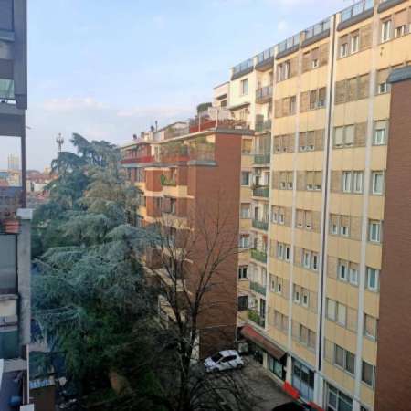 Foto Appartamento di 75 m con 3 locali in affitto a Bologna