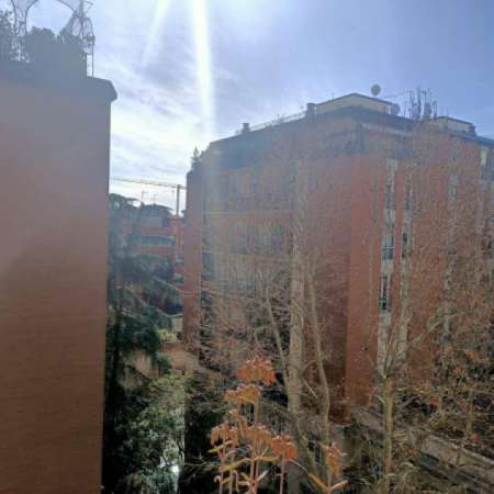Foto Appartamento di 80 m con 3 locali in affitto a Bologna