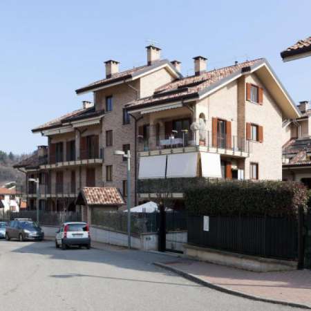 Foto Appartamento di 83 m con 3 locali in affitto a Castiglione Torinese