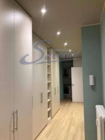 Foto Appartamento di 84 m con 3 locali in affitto a Como