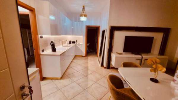 Foto Appartamento di 85 m con 3 locali e box auto in affitto a Sarnico