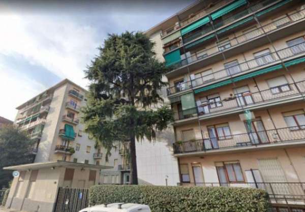 Foto Appartamento di 85 m con 3 locali in affitto a Milano