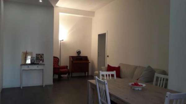 Foto Appartamento di 92 m con 3 locali in affitto a Milano