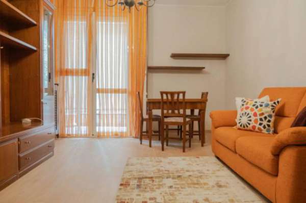 Foto Appartamento di 98 m con 3 locali in affitto a San Donato Milanese