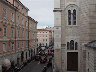 Foto APPARTAMENTO in Affitto, 1 Locale, 48 mq, TRIESTE
