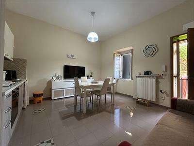 Foto Appartamento in Affitto, 2 Locali, 42 mq (Napoli)