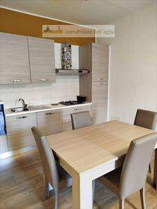 Foto Appartamento in Affitto, 2 Locali, 60 mq (Lonato del Garda)