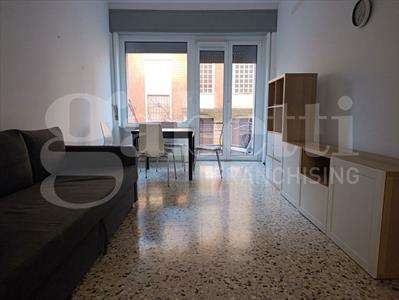 Foto Appartamento in Affitto, 2 Locali, 63 mq (Milano)