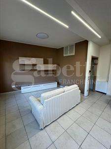 Foto Appartamento in Affitto, 2 Locali, 65 mq (Elmas)