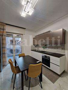 Foto Appartamento in Affitto, 2 Locali, 70 mq (Brindisi)