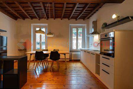 Foto Appartamento in Affitto, 2 Locali, 70 mq (Pinerolo)