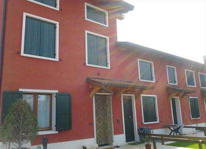 Foto Appartamento in Affitto, 2 Locali, 70 mq (Verona)