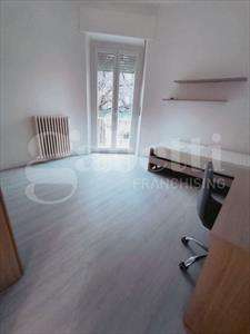 Foto Appartamento in Affitto, 3 Locali, 100 mq (Macerata)