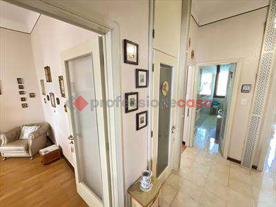 Foto Appartamento in Affitto, 3 Locali, 105 mq (Milano)