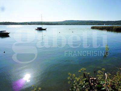 Foto Appartamento in Affitto, 3 Locali, 110 mq (Sesto Calende)