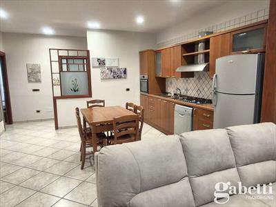 Foto Appartamento in Affitto, 3 Locali, 80 mq (Pomigliano d'Arco)