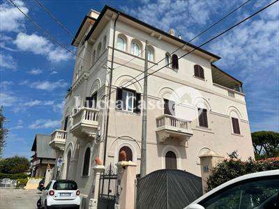 Foto Appartamento in Affitto, 3 Locali, 90 mq (Camaiore)