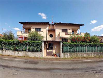 Foto Appartamento in Affitto, 3 Locali, 90 mq (Parabiago)