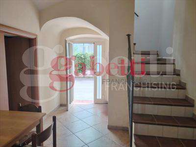 Foto Appartamento in Affitto, 3 Locali, 91 mq (Pozzilli)