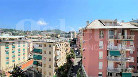 Foto Appartamento in Affitto, 4 Locali, 108 mq (Genova)