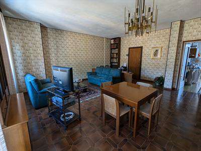 Foto APPARTAMENTO in Affitto, 4 Locali, 110 mq, STRADELLA