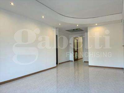 Foto Appartamento in Affitto, 4 Locali, 126 mq (Cagliari)