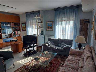 Foto Appartamento in Affitto, 4 Locali, 2 Camere, 100 mq (AGRIGENTO C