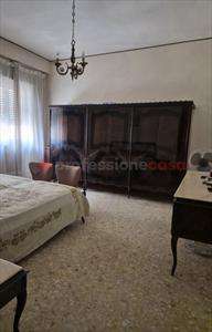 Foto Appartamento in Affitto, 5 Locali, 185 mq (Frosinone)