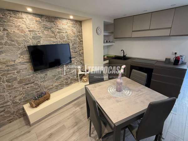 Foto Appartamento in affitto a Albiolo