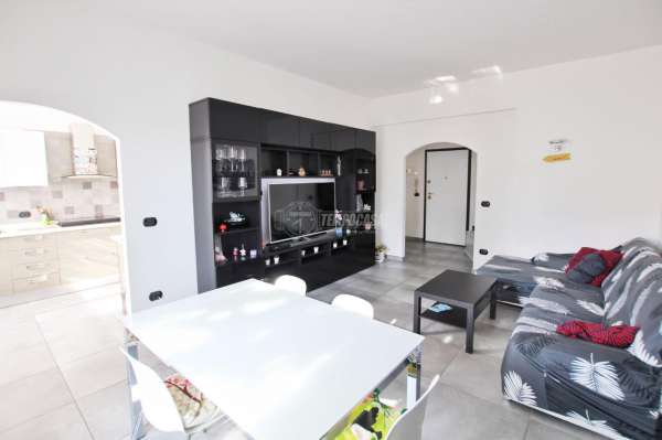Foto Appartamento in affitto a Ancona