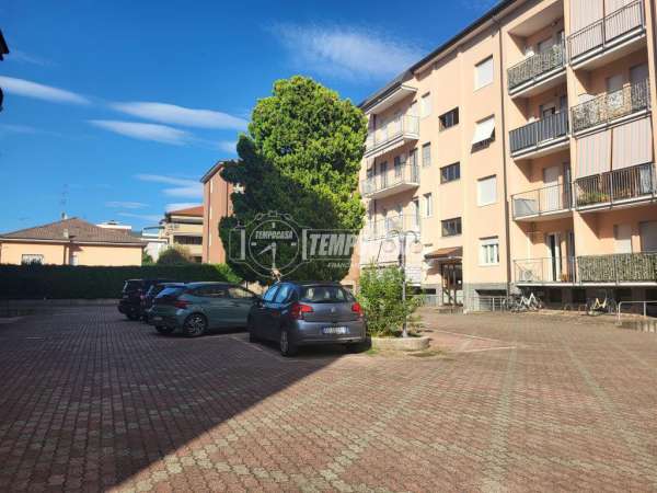 Foto Appartamento in affitto a Arcore