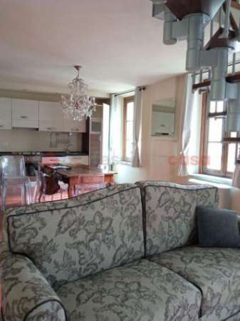 Foto Appartamento in affitto a Arezzo - 3 locali 70mq