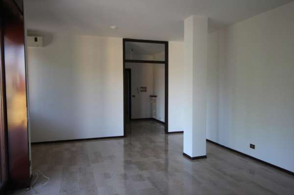 Foto Appartamento in affitto a Arona
