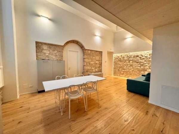 Foto Appartamento in Affitto a Ascoli Piceno corso di sotto