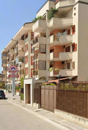 Foto Appartamento in affitto a Aversa