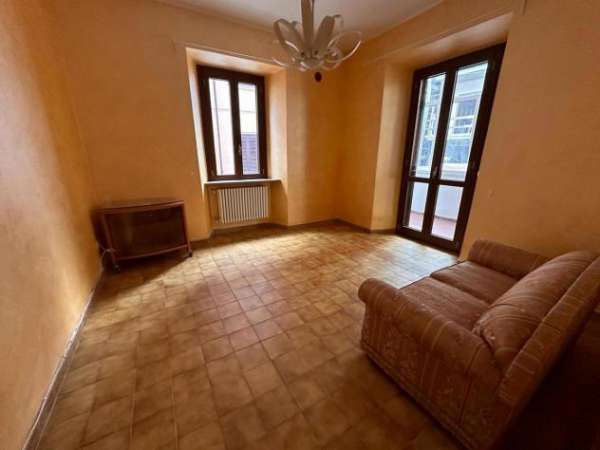 Foto Appartamento in affitto a Avezzano - 3 locali 70mq