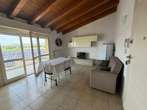 Foto Appartamento in affitto a Azzano San Paolo