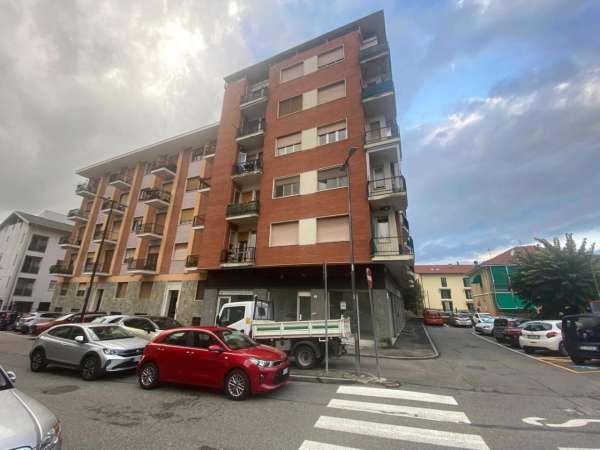 Foto Appartamento in affitto a Beinasco