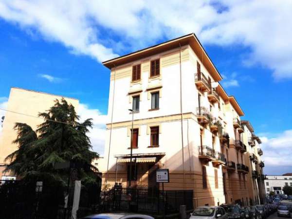 Foto Appartamento in affitto a Benevento - 4 locali 160mq